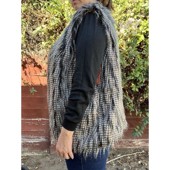 American Rag Feather Vest size 2X NEW NWT Boho Hippy Vest - Picture 2 of 4